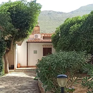  Casa vacanze Indipendente Con Patio Giardino E Parcheggio